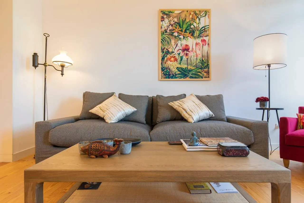 Trendy & Classic 2Bedroom Apartment Lisbon