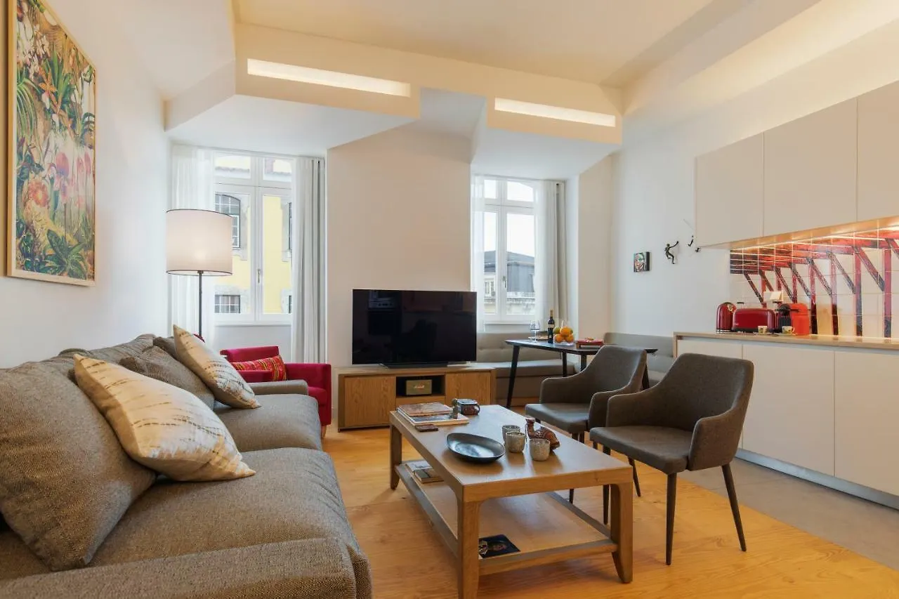 Trendy & Classic 2Bedroom Apartment location