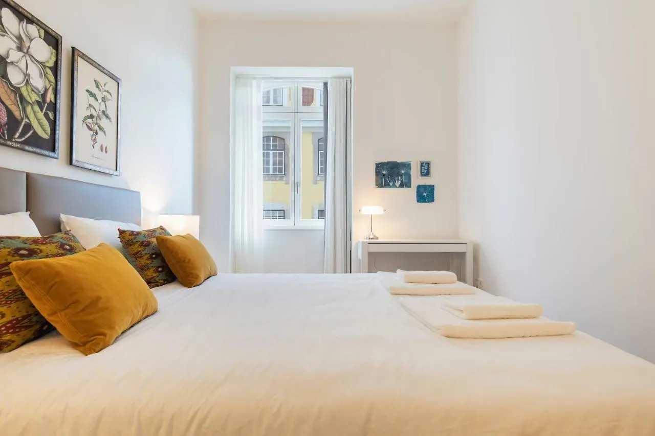 Trendy & Classic 2Bedroom Apartment Lisbon 0*,