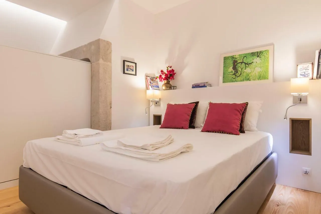 Trendy & Classic 2Bedroom Apartment Lisbon